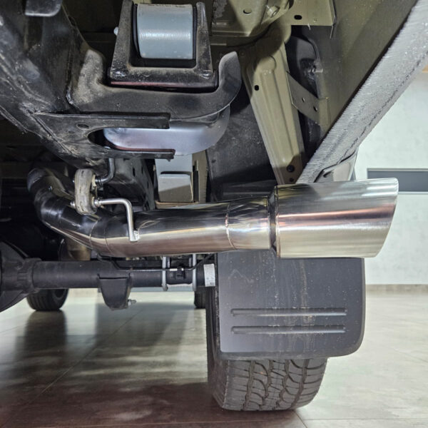 Ponteira de Escapamento em Aço Inox para VW Amarok V6- Saída Lateral - Estilo Agressivo e Durável - Image 5