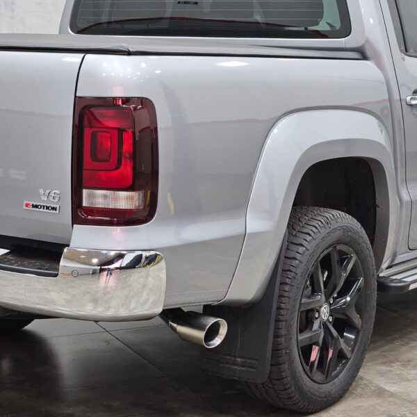 Ponteira de Escapamento em Aço Inox para VW Amarok V6- Saída Lateral - Estilo Agressivo e Durável - Image 4