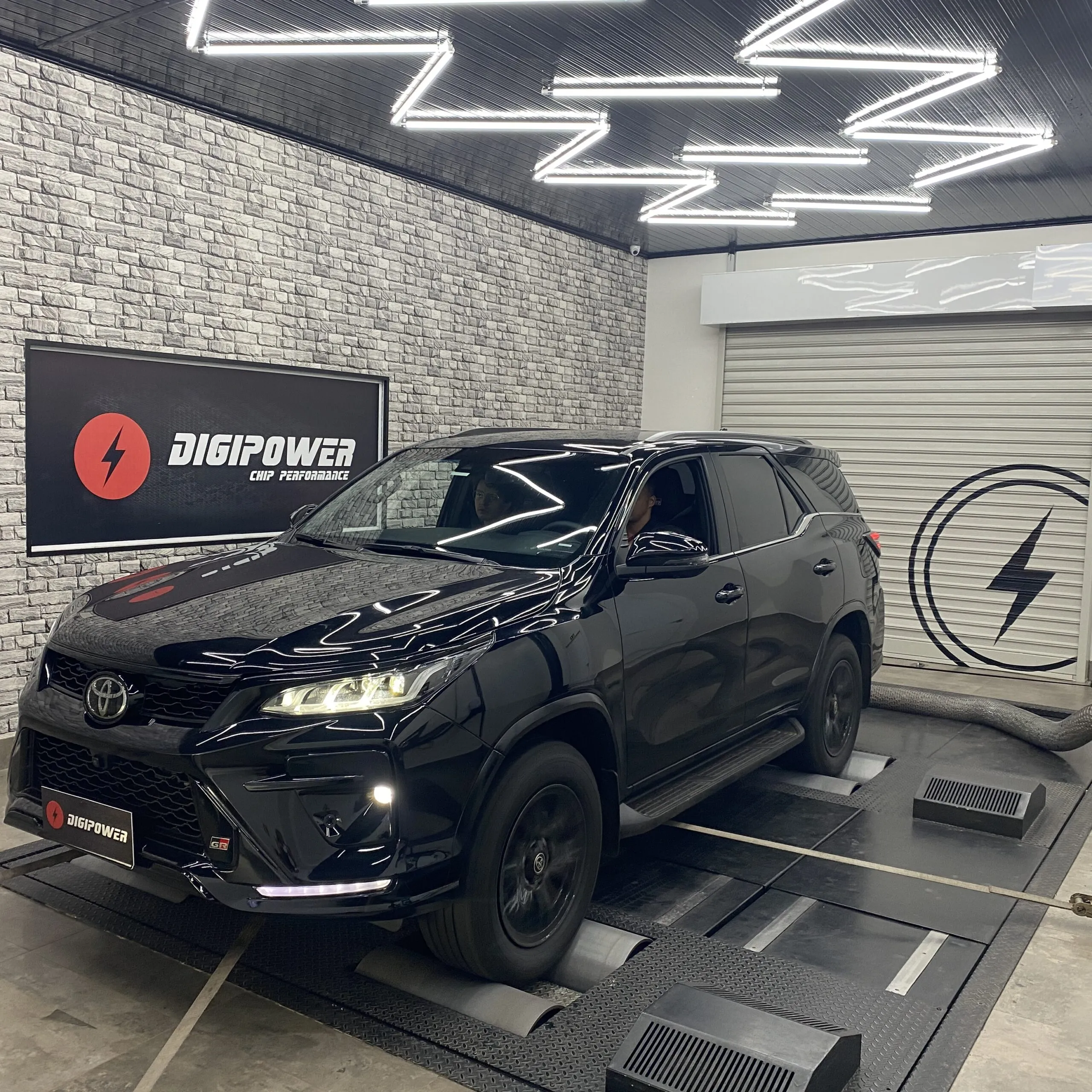 De SUV a supermáquina: como upgrades de performance transformam utilitários